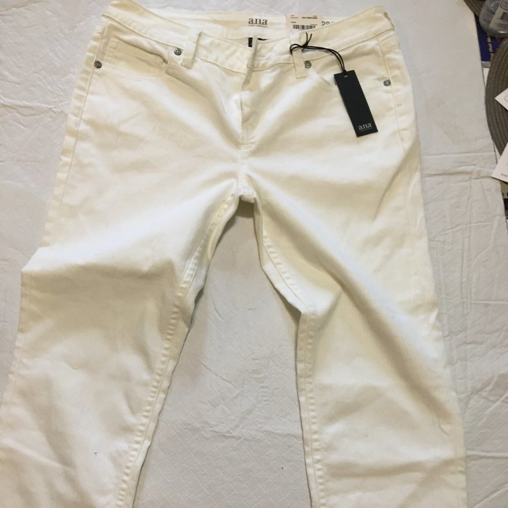 White ANA jeans, tight, stretch!!